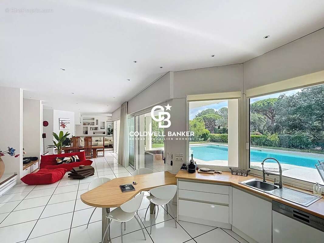 Maison à SAINT-RAPHAEL