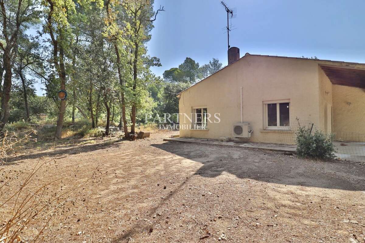 Maison à POURRIERES