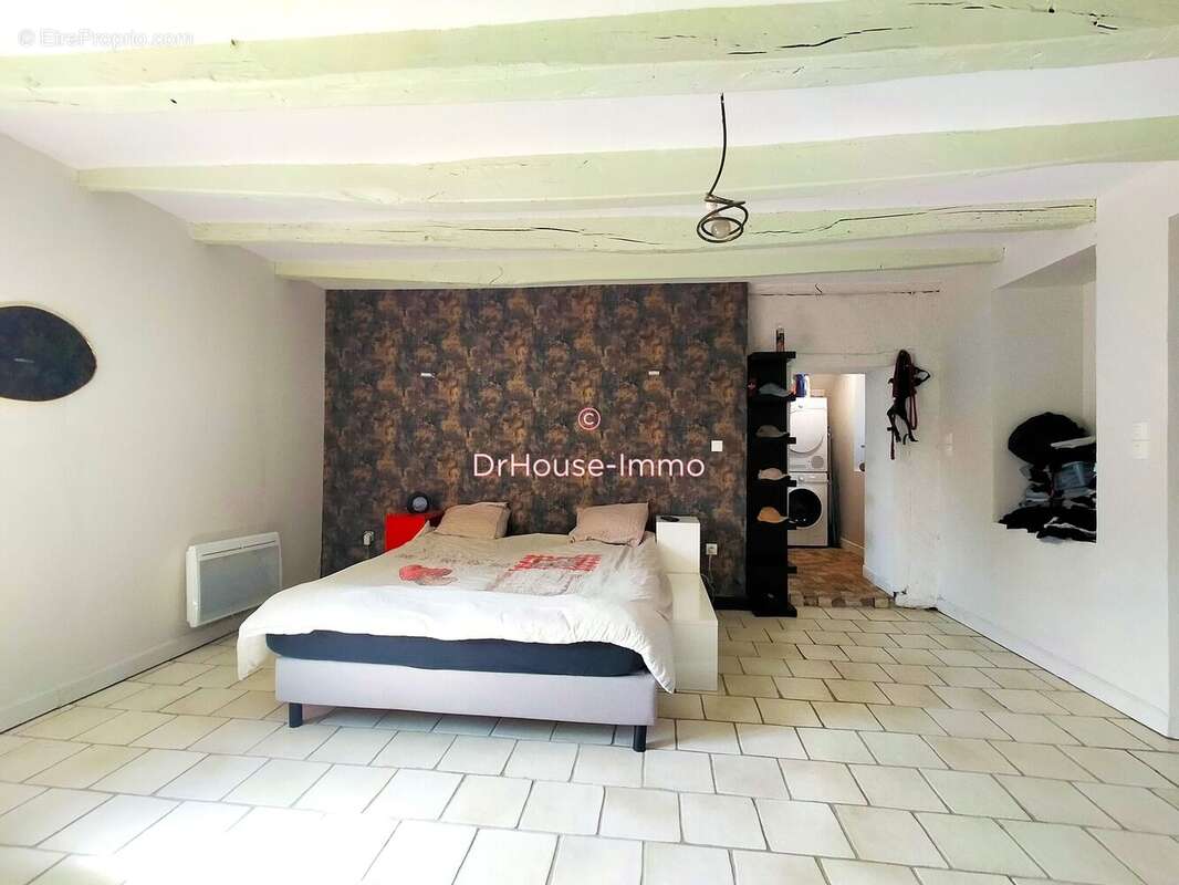 Maison 156 m² à Moussac  - photo 16