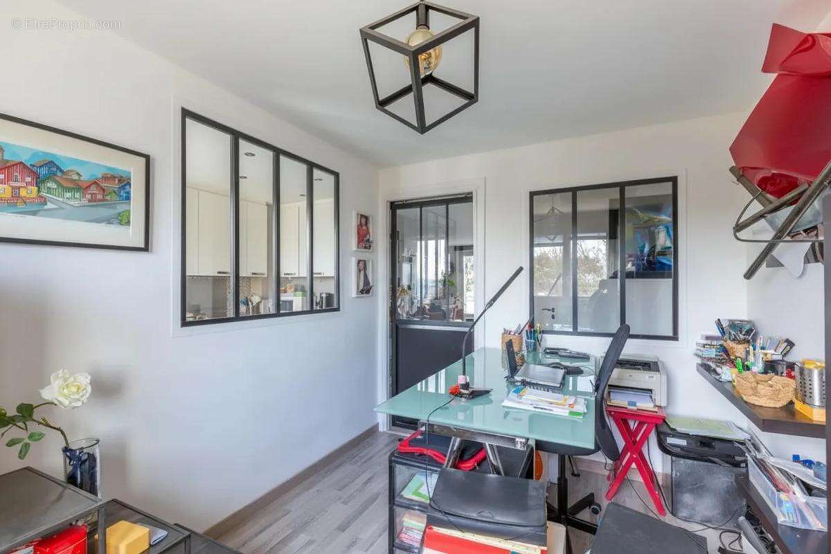 Appartement à OULLINS