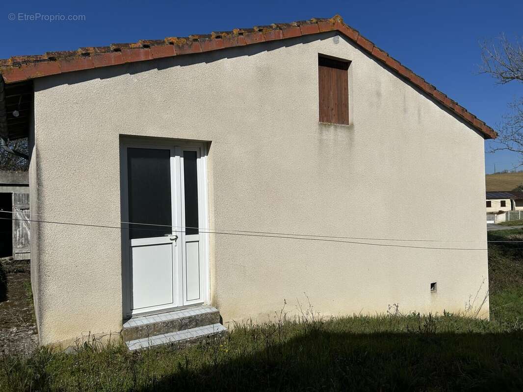 Maison 115 m² à Cepet  - photo 4
