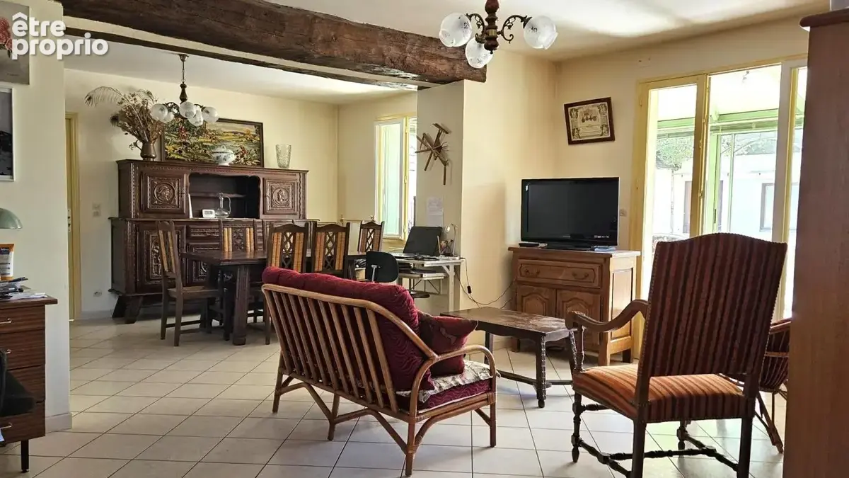 Ancienne ferme rénovée avec nombreuses dépendances - photo 3