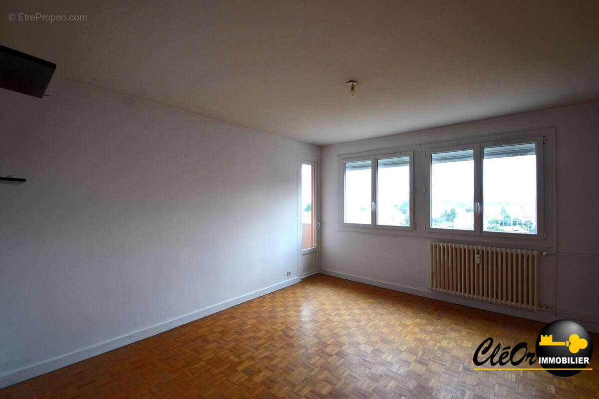 Appartement à CHATENOY-LE-ROYAL