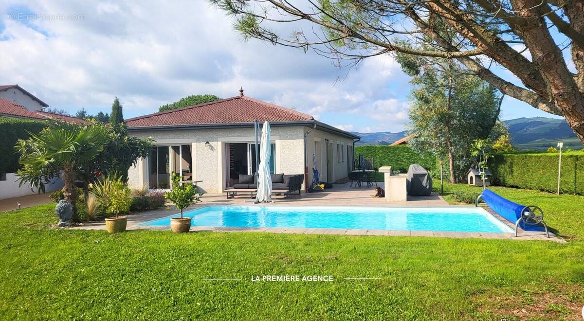 Maison à PONTCHARRA-SUR-TURDINE