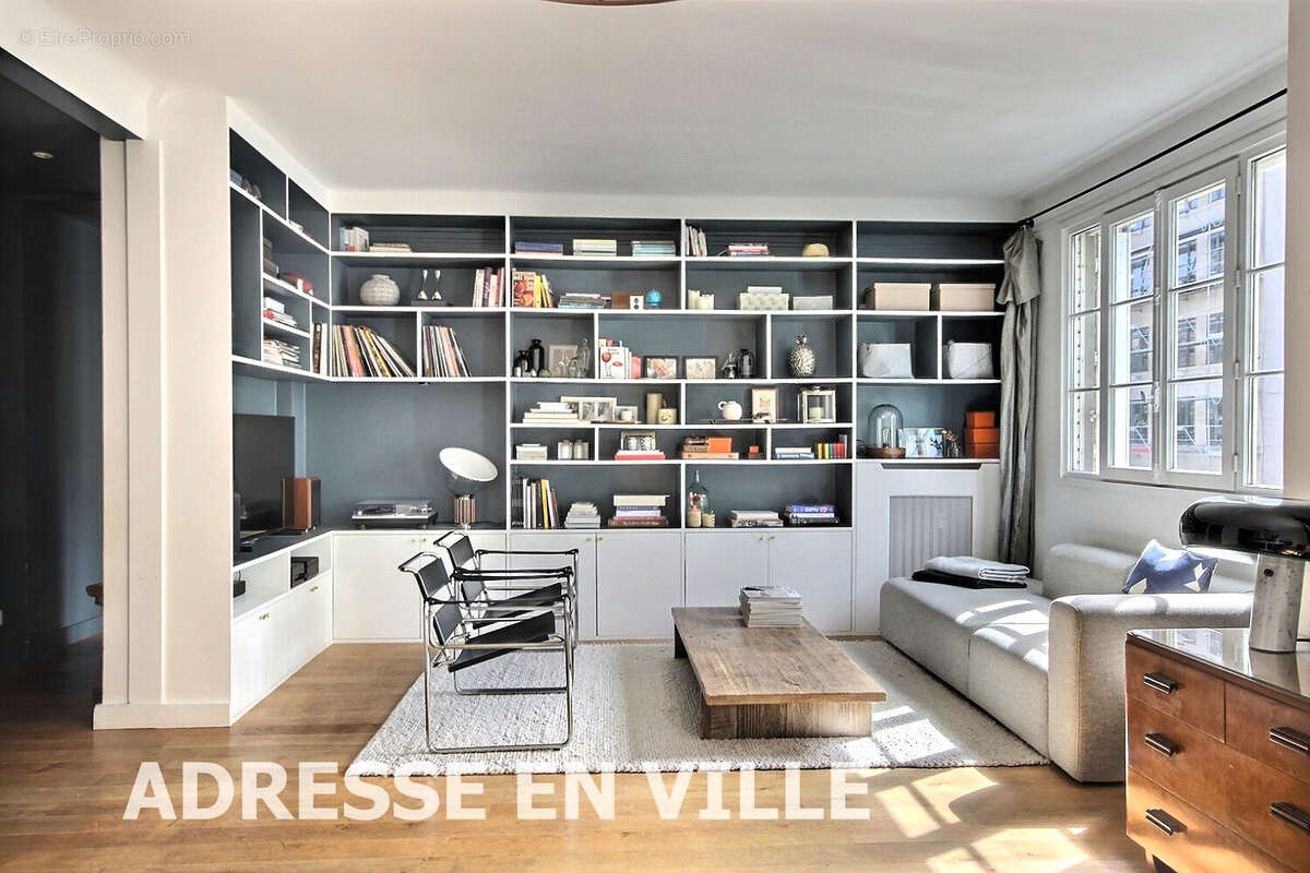 Appartement à LEVALLOIS-PERRET