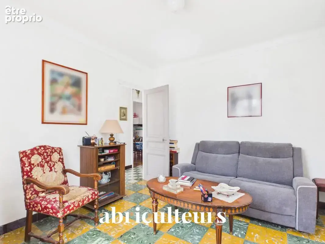 Charmante maison de plain-pied - Jardin de 522 m² - en vente à Cannes La Bocca (06150) - photo 5