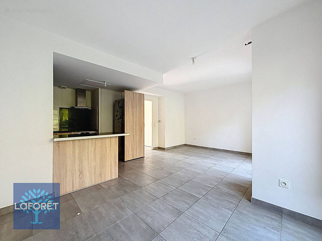 Appartement à CHENNEVIERES-SUR-MARNE