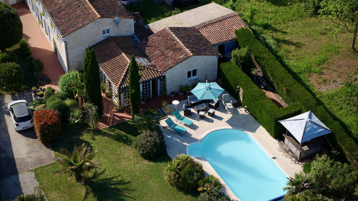 Maison à SAINT-AGNANT