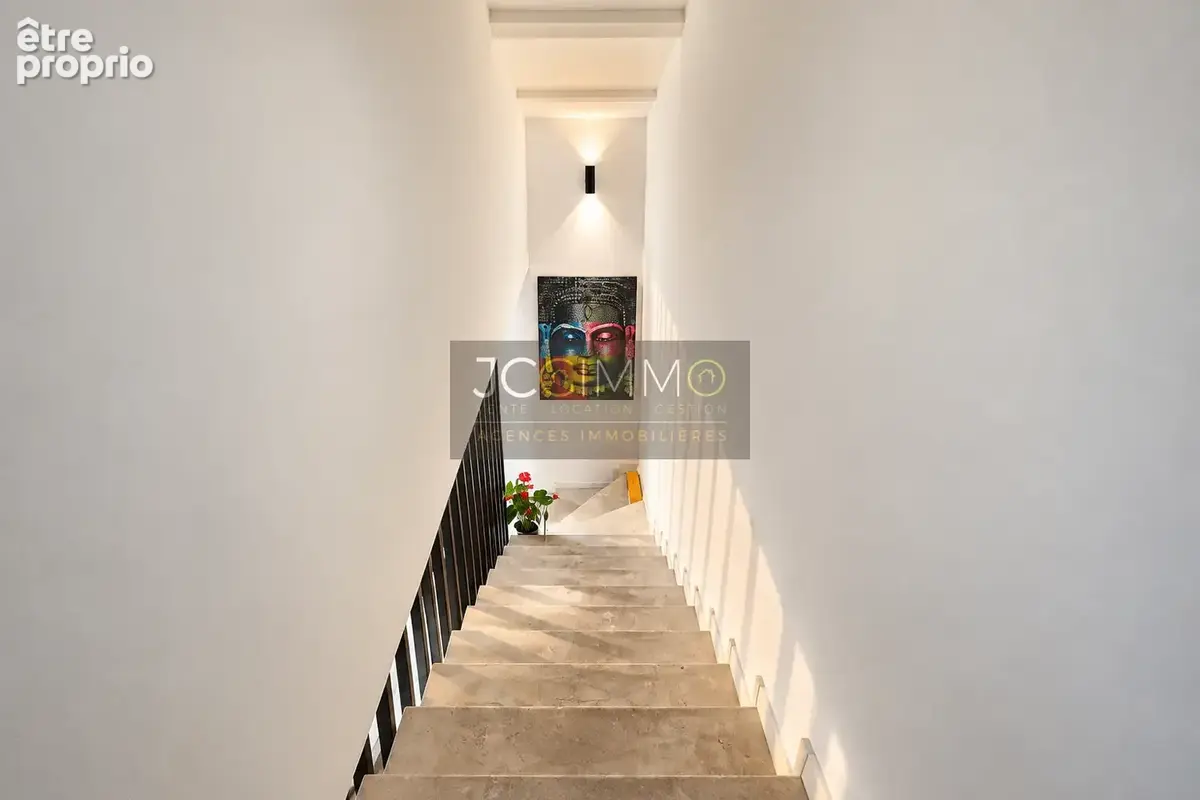 Toulon le mourillon - rare - maison de caractere 161 m2 - jardin 110 m2 - rénovation architecte - garage - photo 16