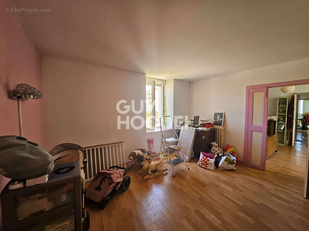 À vendre  Belle maison familiale au coeur de Olonzac - photo 8