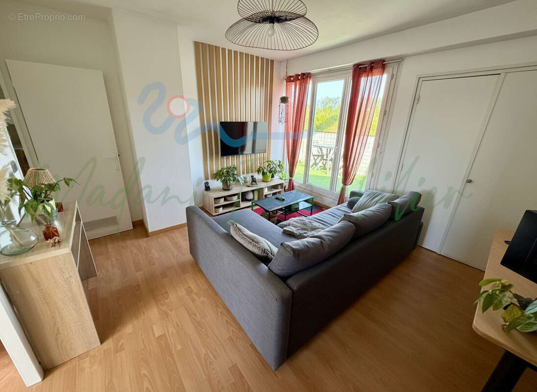 Appartement à ROSNY-SUR-SEINE