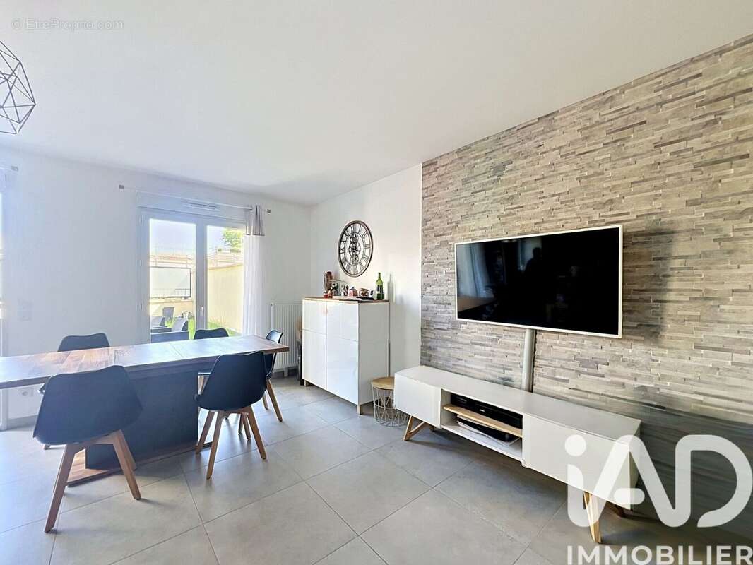 Photo 2 - Appartement à CHAMPS-SUR-MARNE
