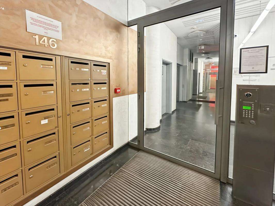 Appartement à PARIS-19E