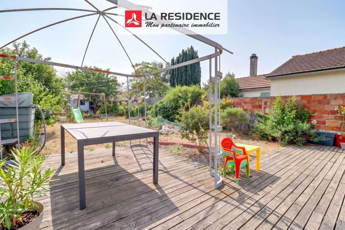 Maison 105 m² à Poissy  - photo 2