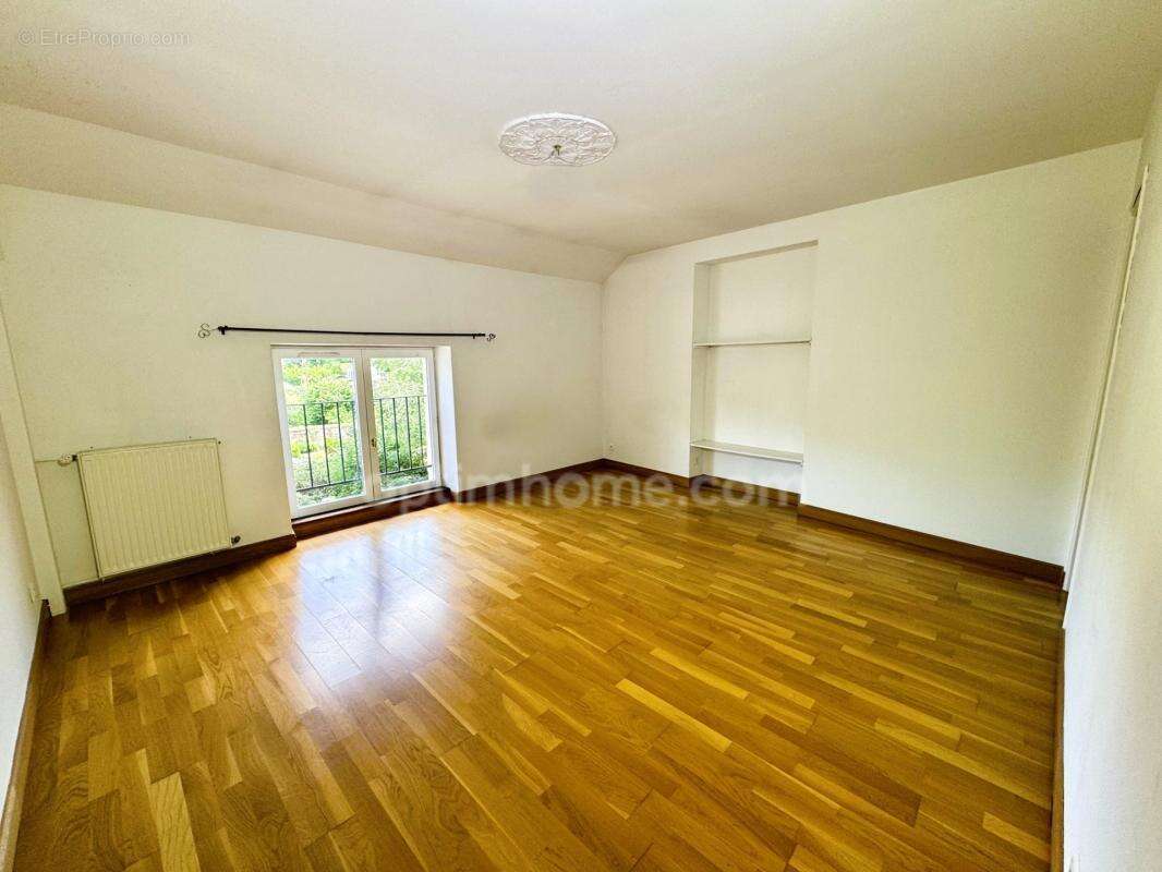 Appartement duplex - 4 chambres - parking privé -  proche centre ville - lisieux (14100) - photo 11