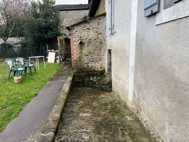 Maison à VAYRES