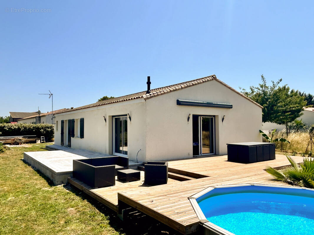 Maison à PONT-L&#039;ABBE-D&#039;ARNOULT