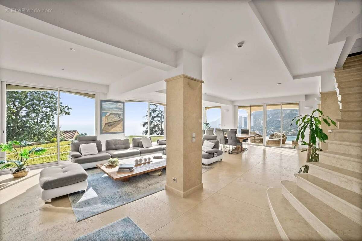 Maison à ROQUEBRUNE-CAP-MARTIN