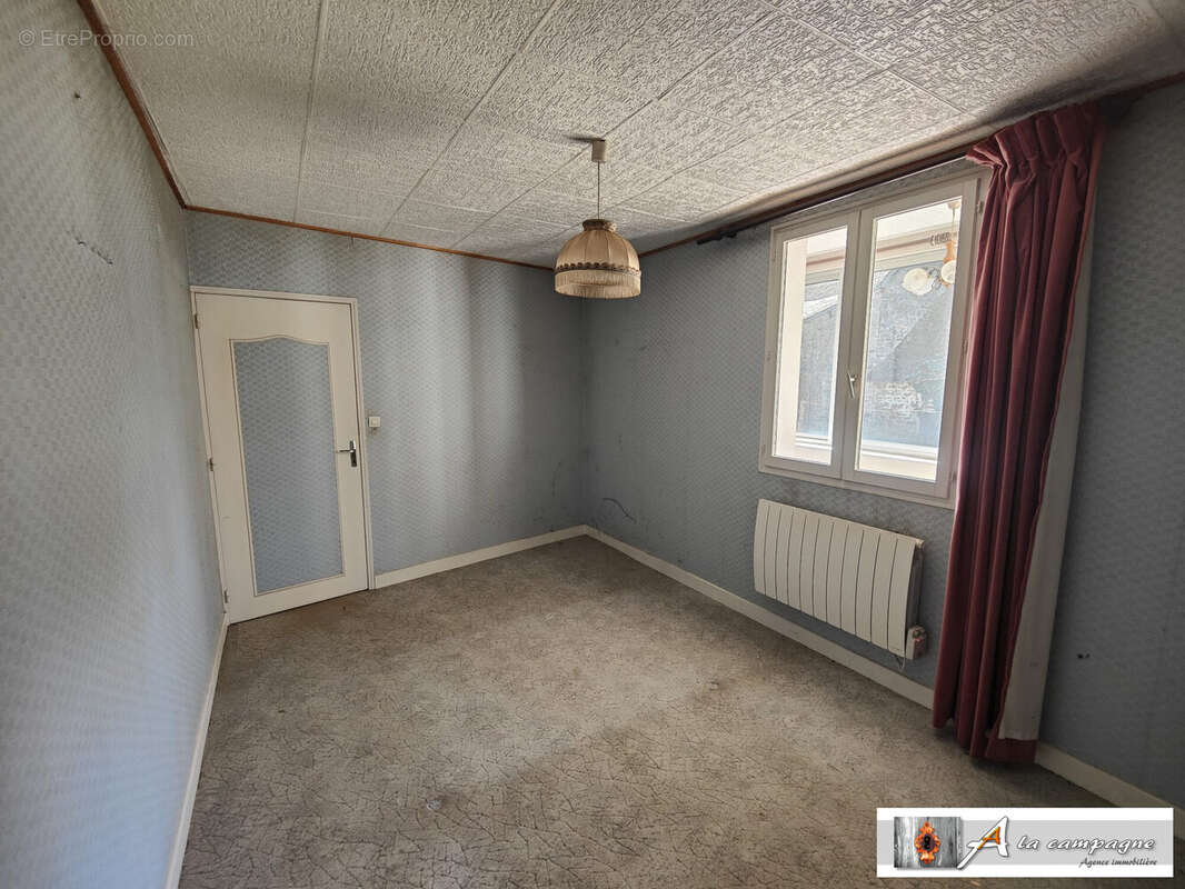 Maison à CHAMBON-SUR-VOUEIZE