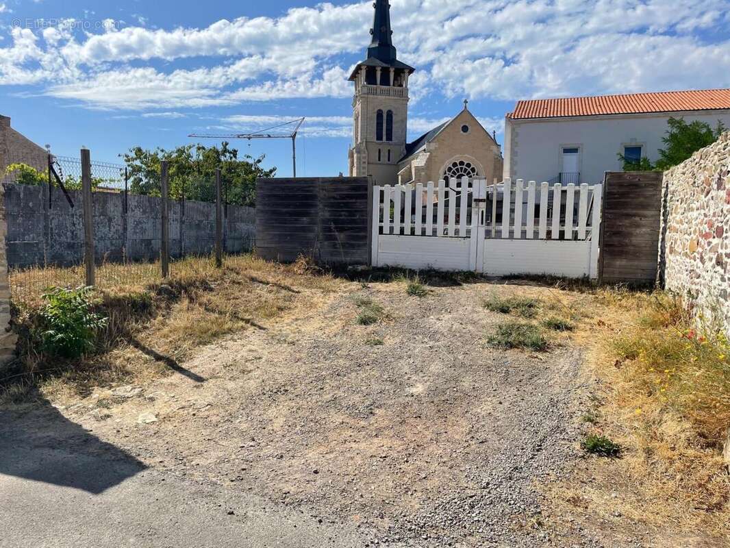 Terrain 327 m² à L'ile-D'olonne  - photo 3