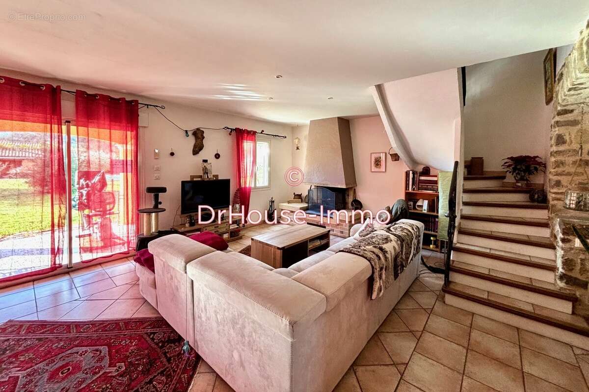 Maison à SAINT-HILAIRE