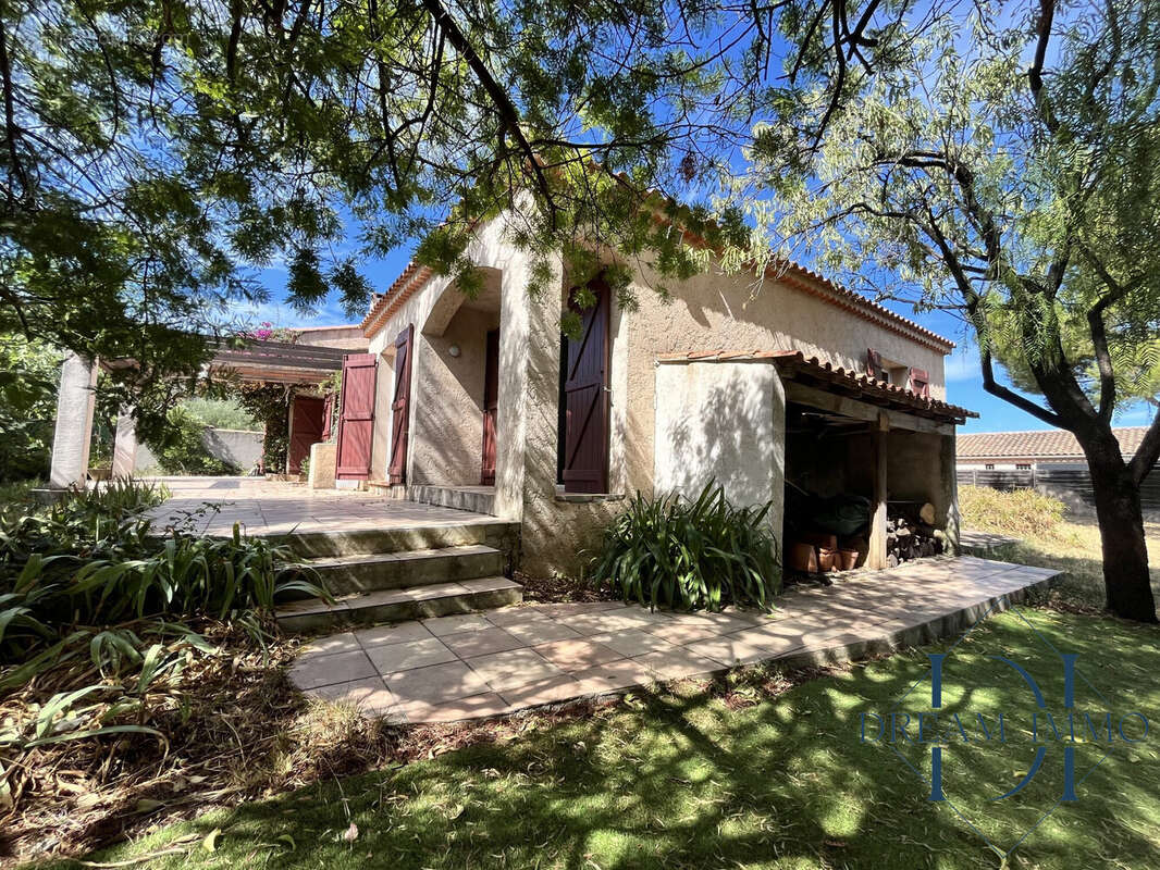 Maison à SOLLIES-PONT