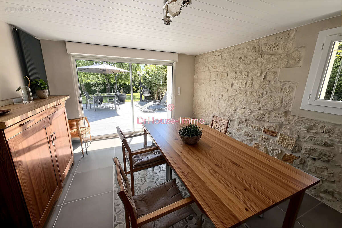 Maison à JAUNAY-CLAN