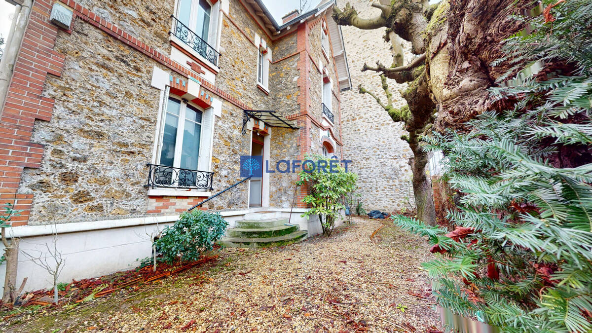 Maison à JUVISY-SUR-ORGE