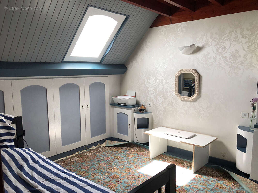 Appartement à BUC