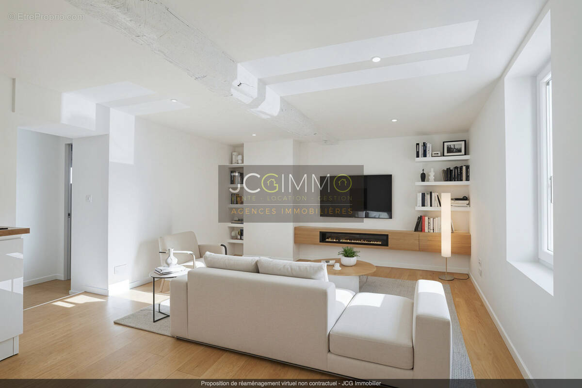 Appartement à CARCES