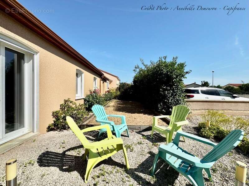 Maison plain-pied 4 chambres - jardin - garage - saint-bonnet-près-riom (63200) - photo 30
