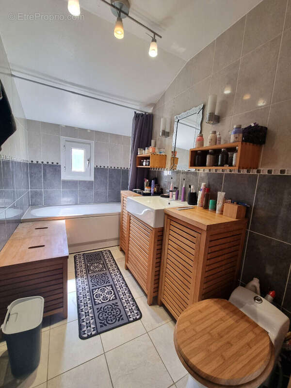 Maison à SAINT-SEBASTIEN-SUR-LOIRE