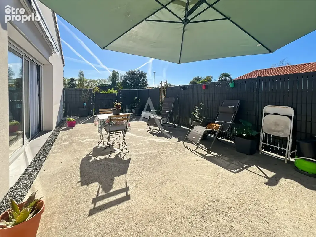 Maison récente de 2020 à vendre à Challans avec terrasse et terrain clos - photo 9