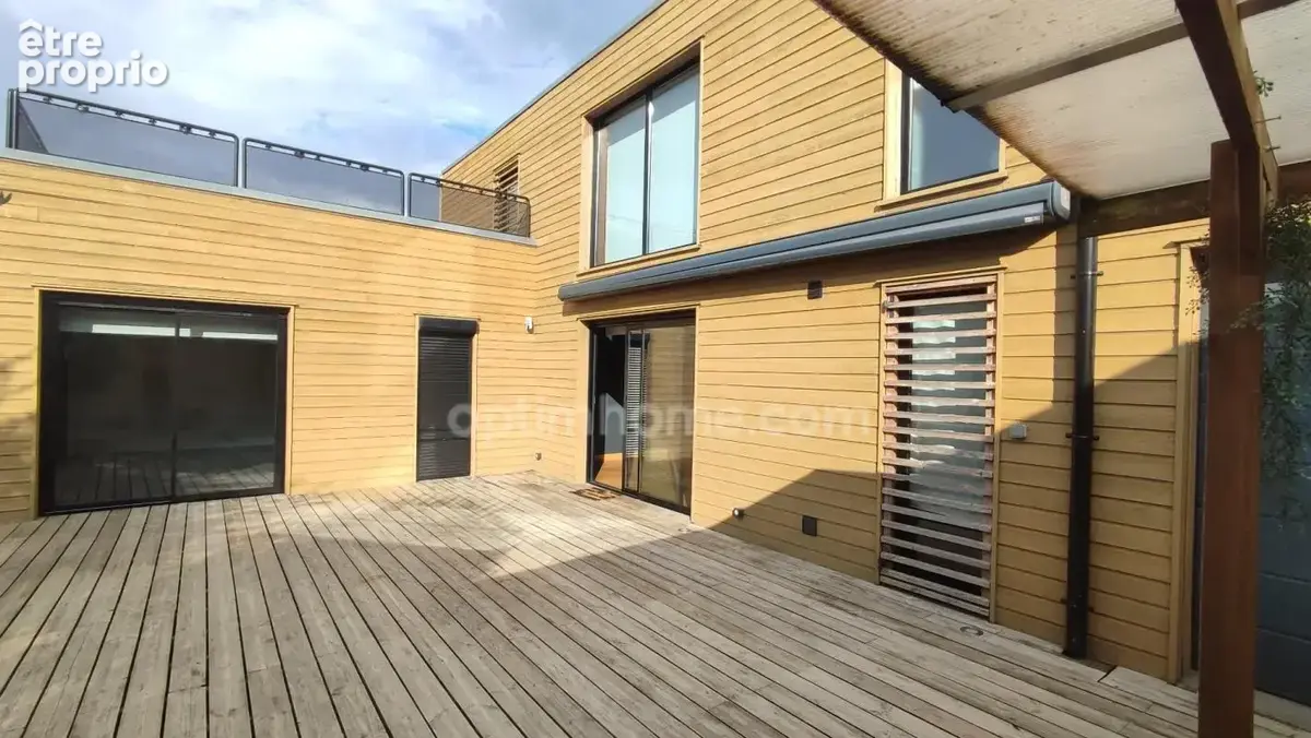 Maison à SAINT-QUENTIN