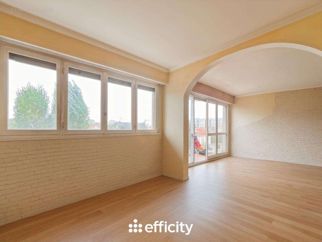 Appartement à CHENNEVIERES-SUR-MARNE