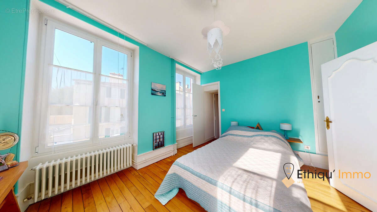 Maison à BAR-SUR-AUBE