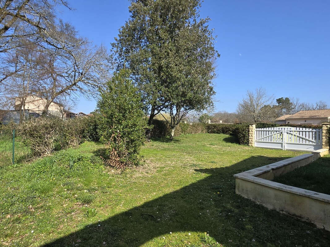 Maison à COURSAC