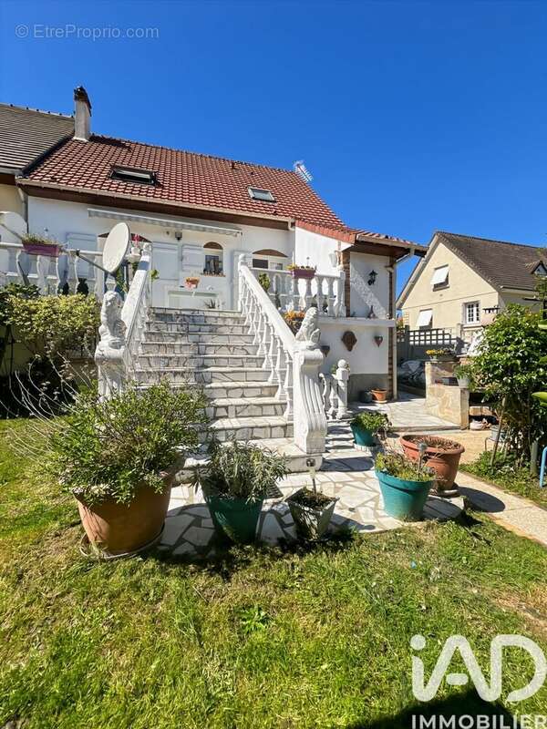 Photo 2 - Maison à VILLECRESNES