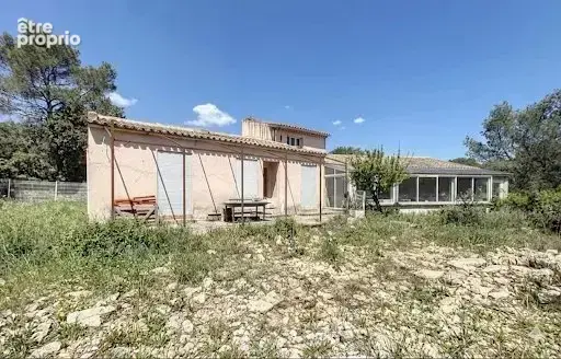 Maison 7 pièces 208 m² à vendre à Nimes (30900) - photo 3