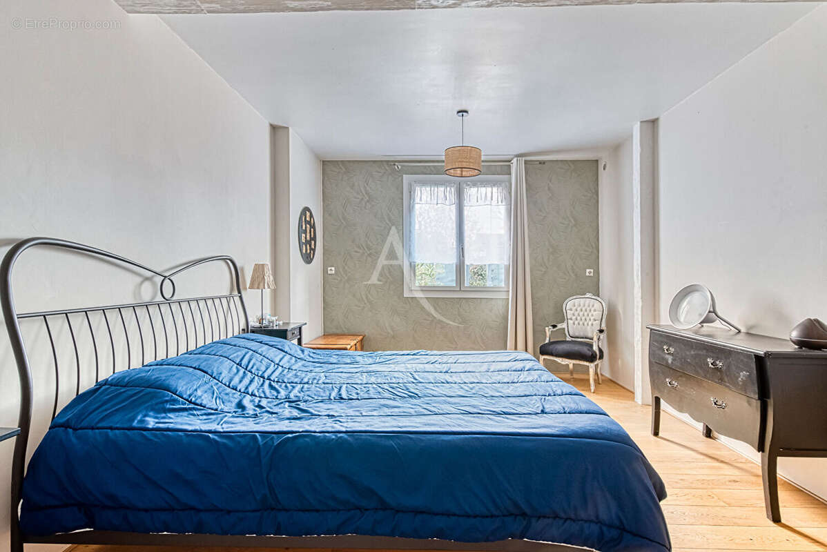 Maison à JUIGNE-SUR-LOIRE