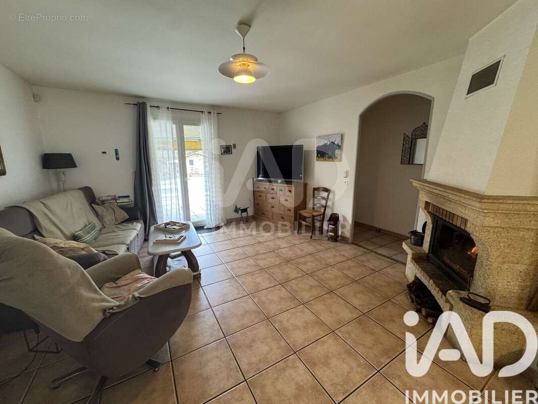Photo 3 - Maison à LE MARTINET