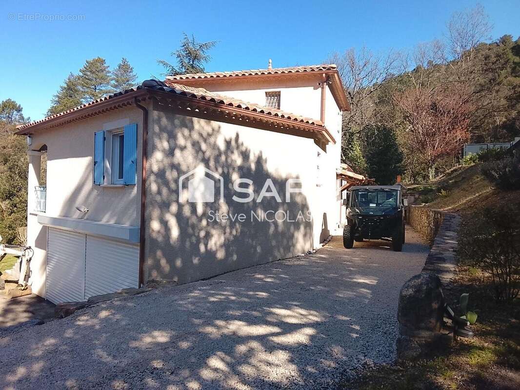 Maison 127 m² à Senechas  - photo 4