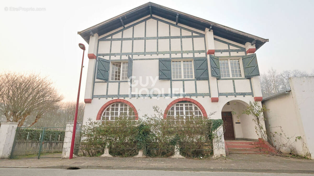 Maison à SAINT-PALAIS