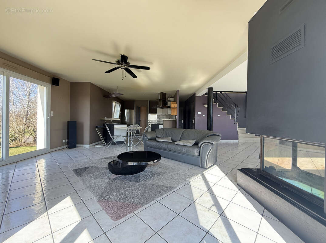 Maison à CONTREXEVILLE