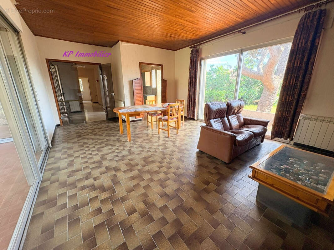 Maison à CUXAC-D'AUDE