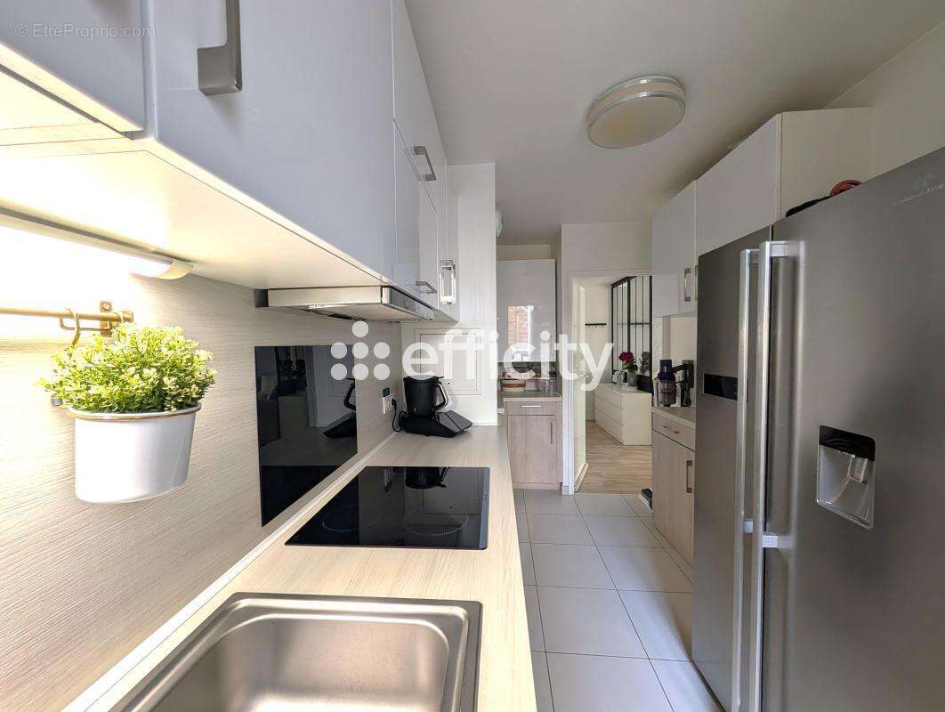 Appartement à SAINT-DENIS