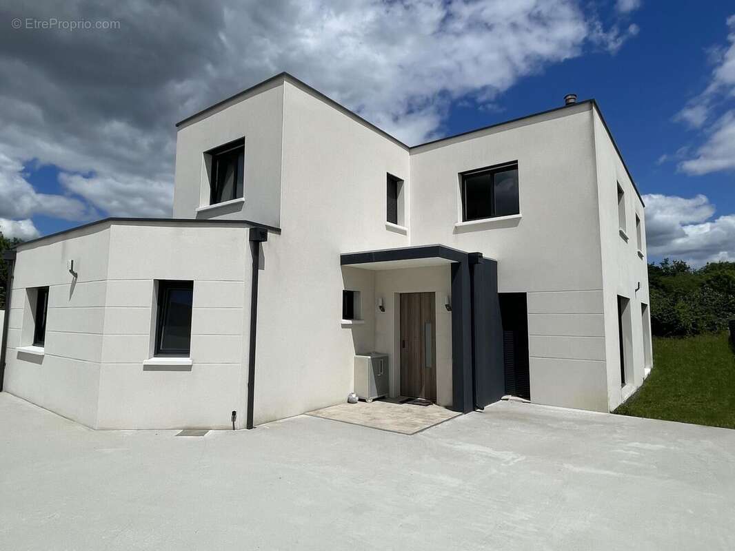 Photo 6 - Maison à BOUGUENAIS