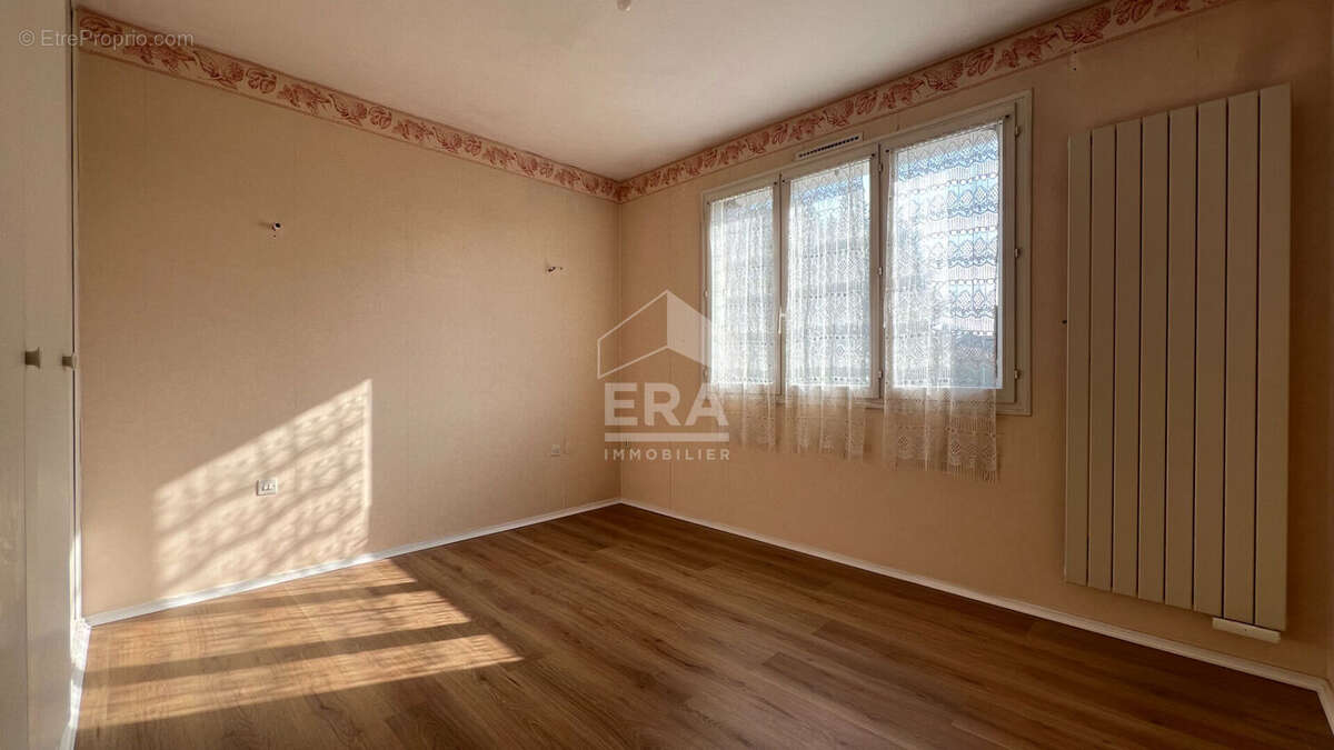 Maison à VIRY-CHATILLON