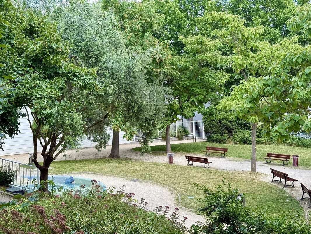 Appartement à SURESNES