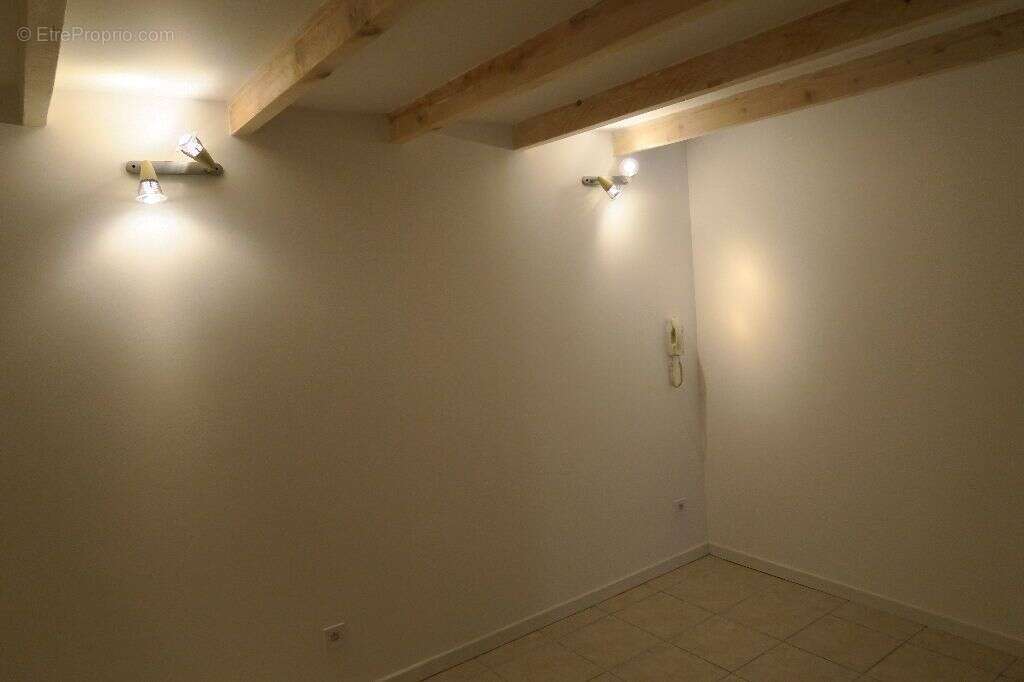 Appartement à LAMBESC